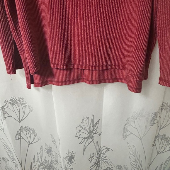 Zenana Womens Large/XLarge Red‎ Waffle Knit Long Sleeve Tunic Top Relaxed Fit - Picture 4 of 8